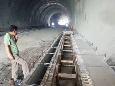 塑料模板廠-隧道工程系列模板-昆明鼎駿塑業(yè)