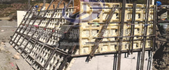 毛石混凝土擋土墻單價