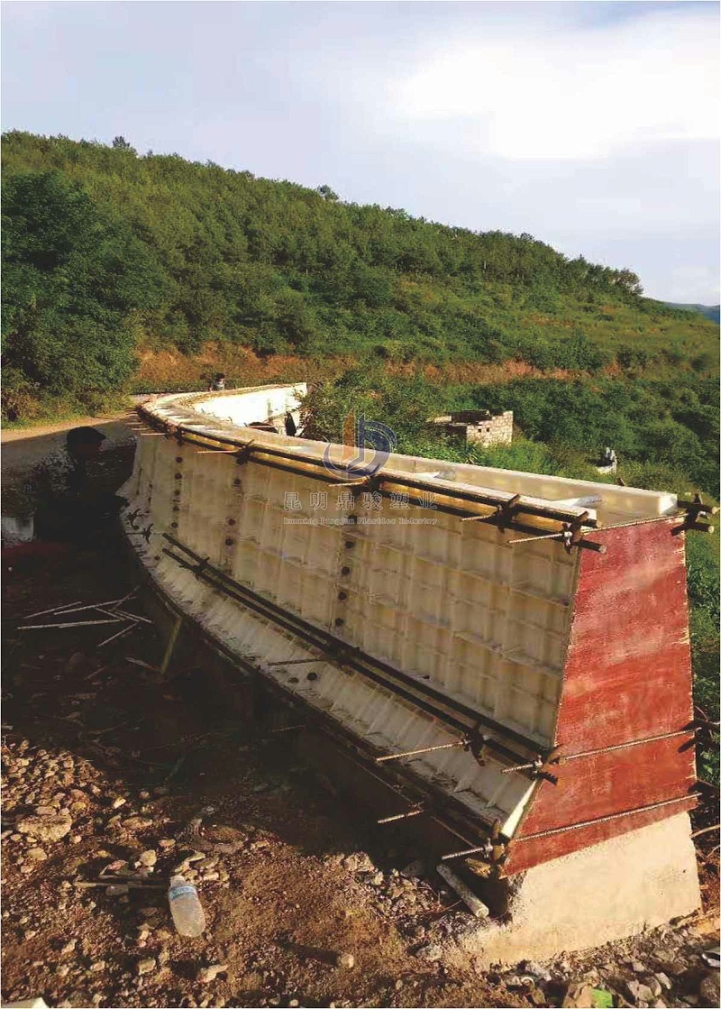 防撞護(hù)欄模板3