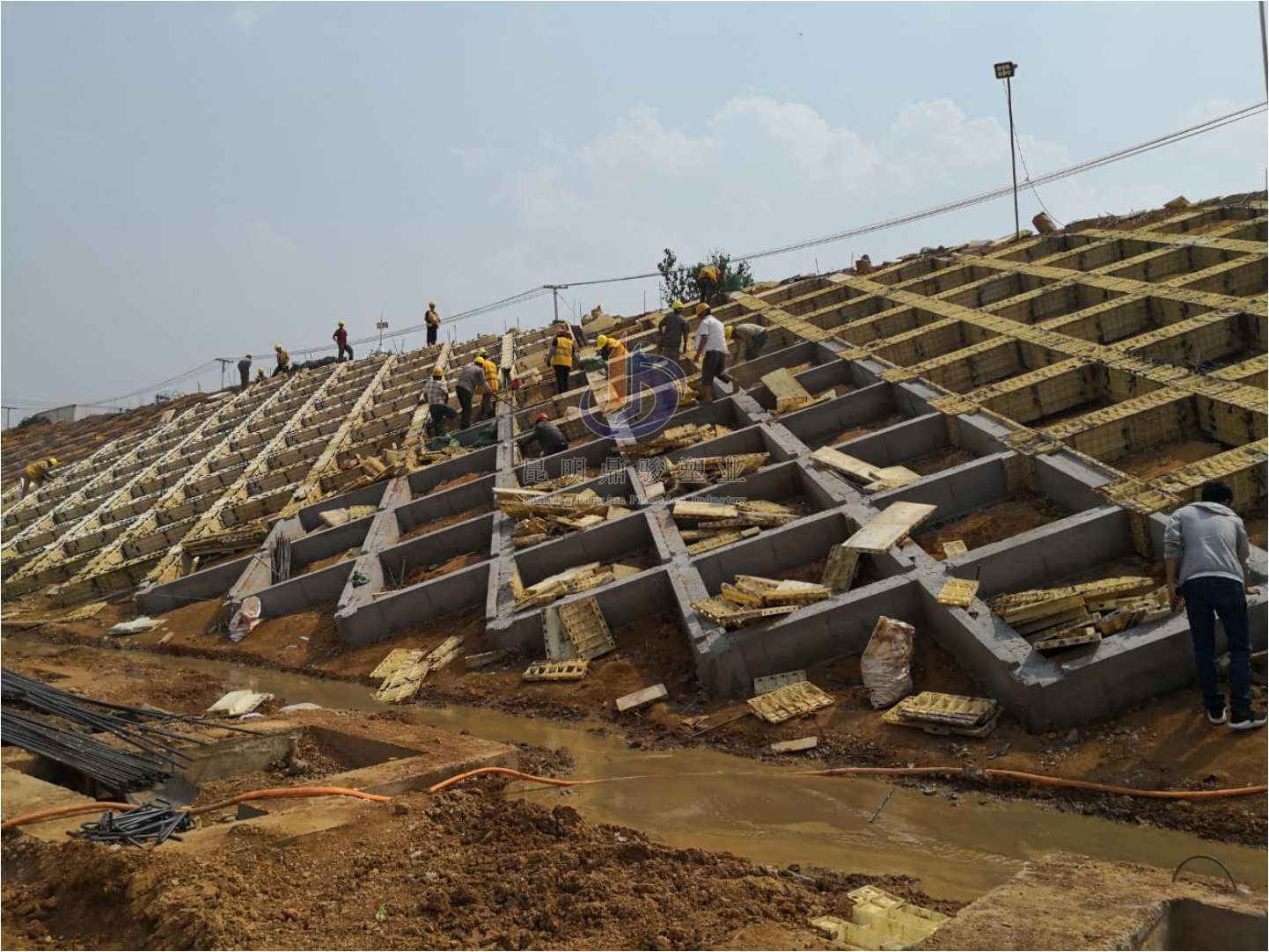 邊坡防工程——菱形框架梁塑料模板