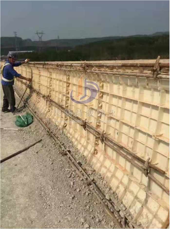 防撞護(hù)欄塑料模板廠-3