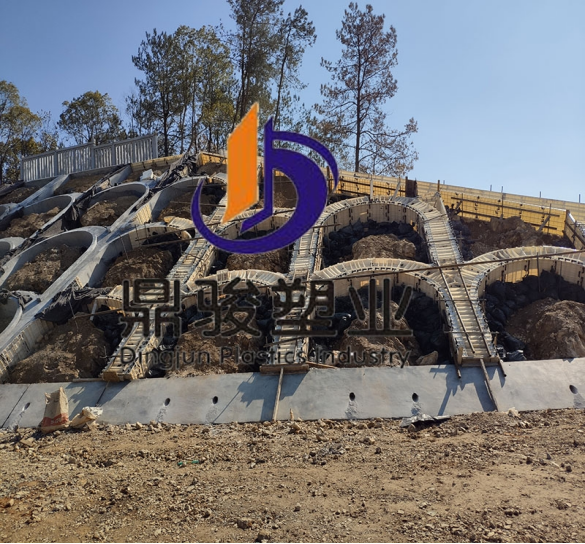 拱形護(hù)坡模具