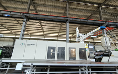 鼎駿塑業(yè)生產(chǎn)基地