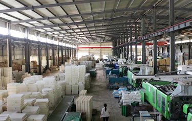 鼎駿塑業(yè)生產(chǎn)基地