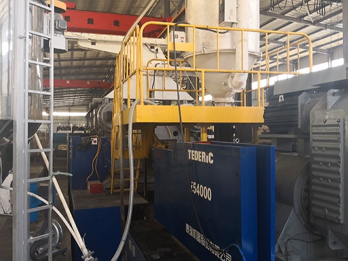 鼎駿-生產(chǎn)車(chē)間一角