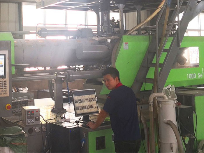 鼎駿-生產(chǎn)設(shè)備