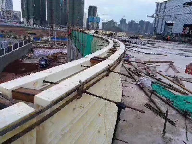 防撞墻護(hù)欄模板