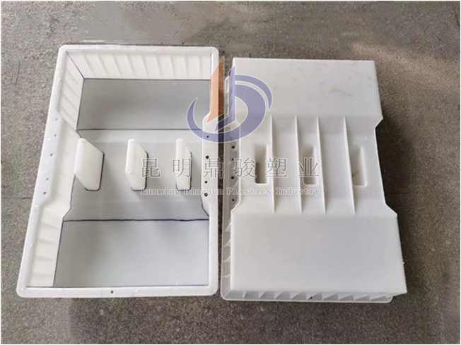 預制構(gòu)件成型水溝蓋板塑料模板簡介-昆明鼎駿塑業(yè)