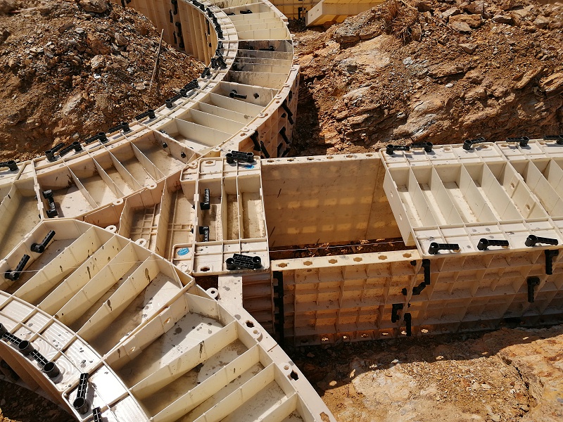 拱形骨架護坡模具